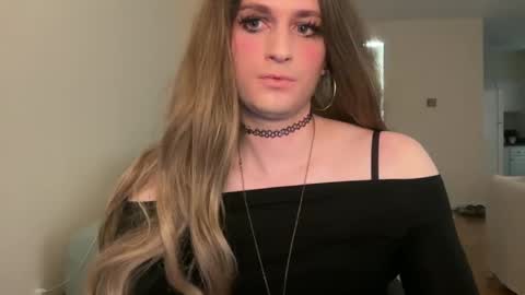 Nichole online show from December 10, 8:38 pm