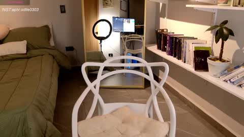 Nicole cam online show from December 13, 11:55 pm