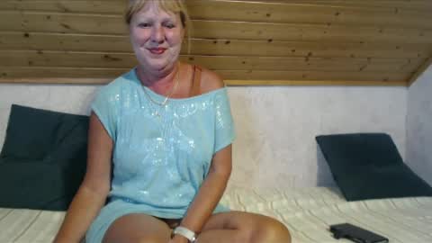 Nikole1 online show from July 28, 2:13 pm