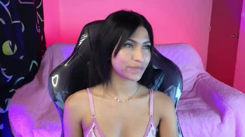 nikolwalter online show from March 18, 1:44 am