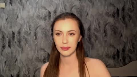 nikonara_ online show from June 15, 7:28 pm