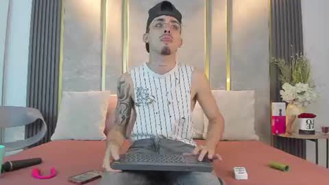 Niko Stone online show from June 30, 2:44 am