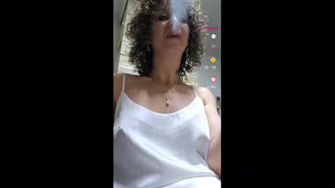 Snapshot of nikpassion123 chatting on February 23, 5:01 am nikol online show from February 23, 5:01 am