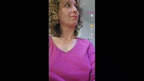 Snapshot of nikpassion123 chatting on March 5, 8:32 am nikol online show from March 5, 8:32 am