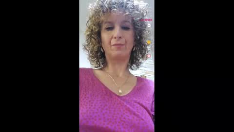 Snapshot of nikpassion123 chatting on February 28, 9:25 am nikol online show from February 28, 9:25 am
