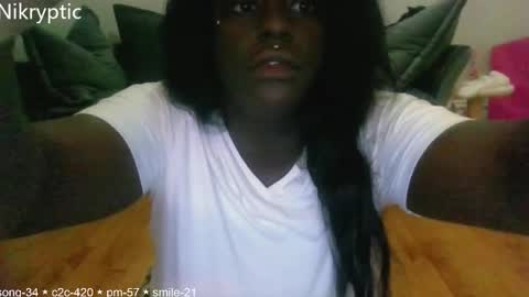 Nikole online show from October 22, 7:11 am