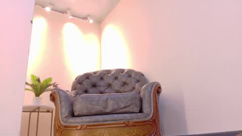  NIKY SMIT  online show from April 24, 12:40 pm