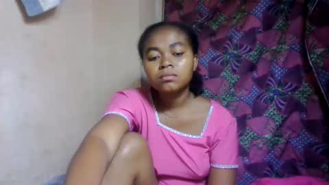 nilah online show from June 8, 4:57 am