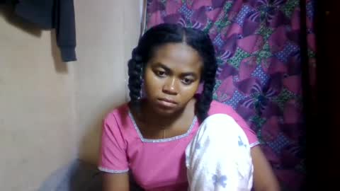 nilah online show from June 16, 5:55 am