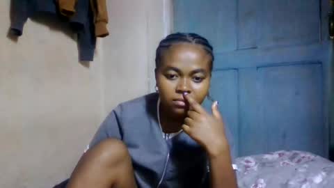 nilah online show from June 22, 7:38 am