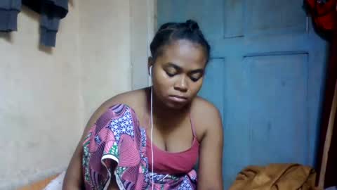 nilah online show from July 28, 11:17 am