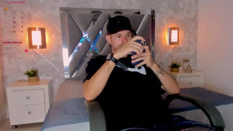 Nils online show from November 17, 2:58 am