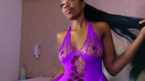 nina_bae_ online show from July 9, 10:47 pm