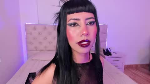 Nina Fox  online show from May 2, 3:29 pm