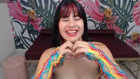 Nina online show from September 11, 9:05 pm