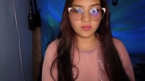 nina_hot59 online show from May 24, 1:13 am