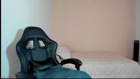  Nina  online show from March 4, 8:50 pm