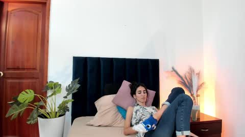 Nina online show from September 22, 6:34 pm