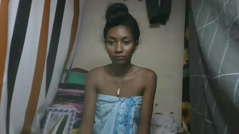 ninaeaa online show from February 13, 7:44 am