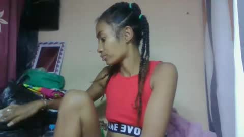 ninaeaa online show from May 2, 3:45 am