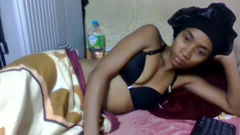 ninaeaa online show from June 16, 3:43 am