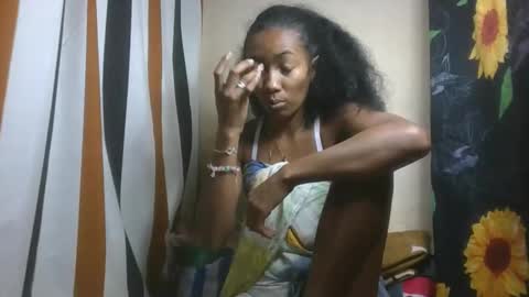 ninaeaa online show from November 21, 7:06 am