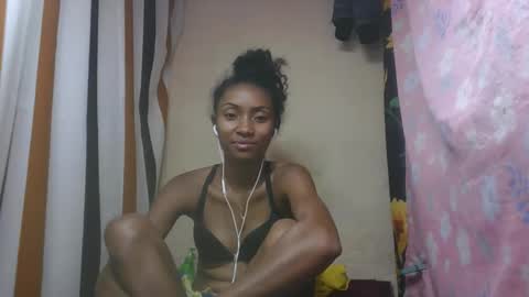 ninaeaa online show from December 20, 8:21 am