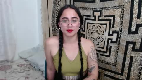 Snapshot of ninakravtz chatting on January 28, 12:47 am N I N A online show from January 28, 12:47 am