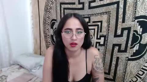 Snapshot of ninakravtz chatting on February 7, 6:13 pm N I N A online show from February 7, 6:13 pm