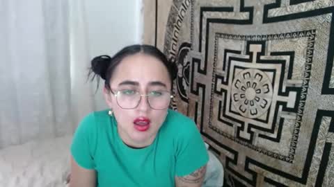 Snapshot of ninakravtz chatting on March 11, 3:56 pm N I N A online show from March 11, 3:56 pm