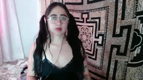 Snapshot of ninakravtz chatting on September 24, 4:03 pm N I N A online show from September 24, 4:03 pm
