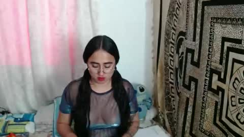 Snapshot of ninakravtz chatting on October 21, 6:44 pm N I N A online show from October 21, 6:44 pm