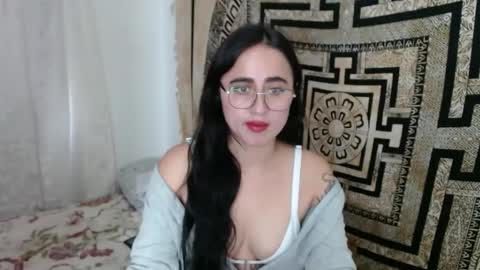 Snapshot of ninakravtz chatting on February 14, 2:54 pm N I N A online show from February 14, 2:54 pm