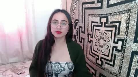 Snapshot of ninakravtz chatting on October 6, 4:58 pm N I N A online show from October 6, 4:58 pm
