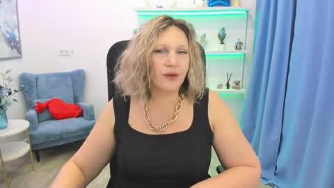 ninastarle online show from April 24, 12:07 pm