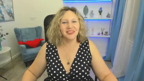 ninastarle online show from April 29, 5:30 pm