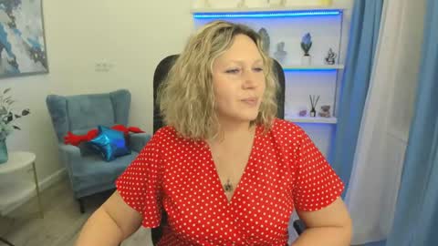 ninastarle online show from April 29, 11:26 am