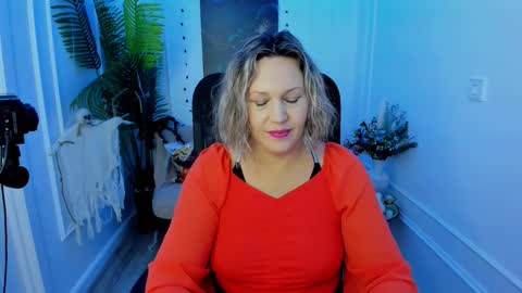 ninastarle online show from November 1, 5:39 am