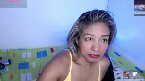 ninatinydoll1 online show from June 18, 11:48 am
