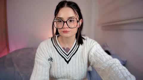 ninavolkov online show from December 4, 11:37 pm