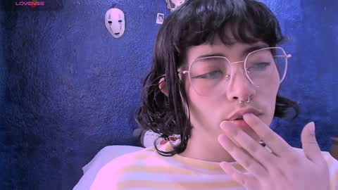 Nina online show from December 5, 3:55 pm