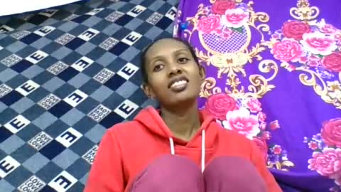 ninie246746 online show from July 5, 5:58 am