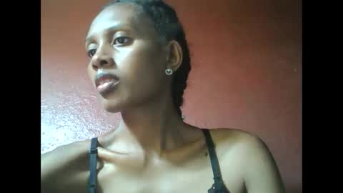 ninie246746 online show from February 17, 2:17 pm