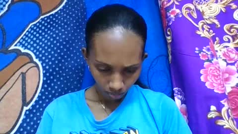 ninie246746 online show from July 18, 6:59 am