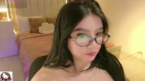 Nina online show from June 23, 1:28 pm