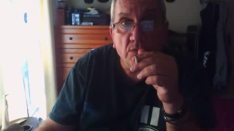 Dennis online show from October 24, 2:18 pm