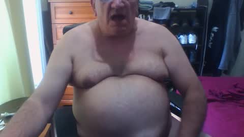 Snapshot of nionios67 chatting on September 30, 4:17 pm Dennis online show from September 30, 4:17 pm
