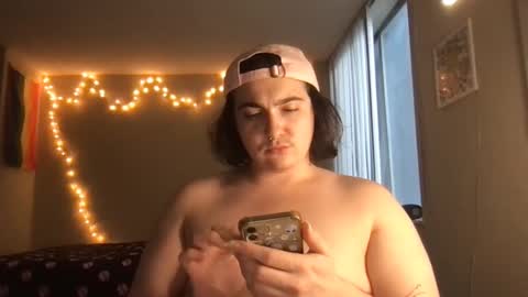 nipplelessalien online show from October 31, 9:59 pm