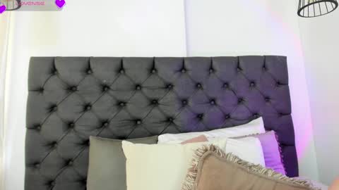 evaaaaaa online show from February 26, 5:53 pm