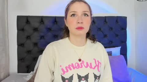 evaaaaaa online show from January 4, 11:54 am